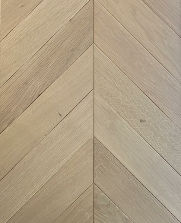 Oak Chevron - Color: Invisible